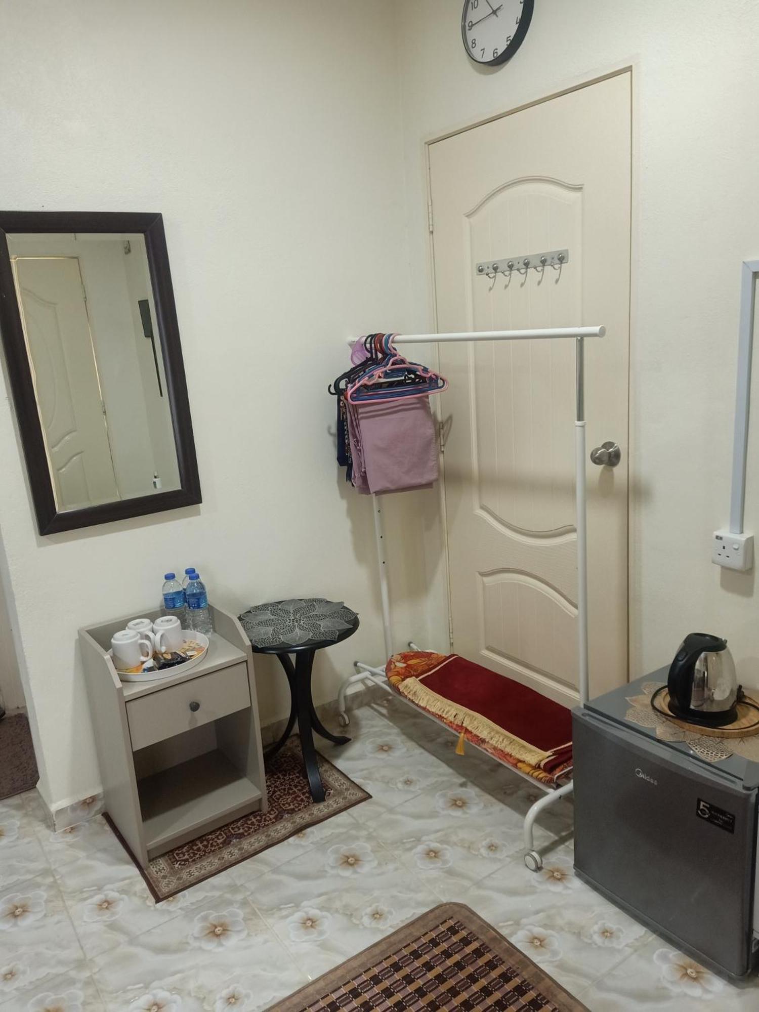 Heal Inn Roomstay- Islamic Guest Kangar Bagian luar foto