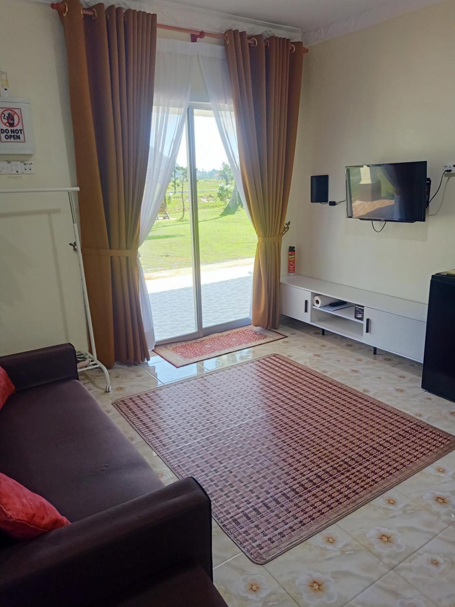 Heal Inn Roomstay- Islamic Guest Kangar Bagian luar foto