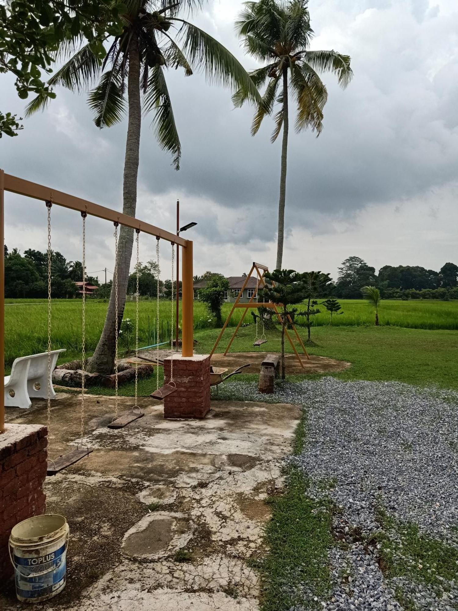 Heal Inn Roomstay- Islamic Guest Kangar Bagian luar foto