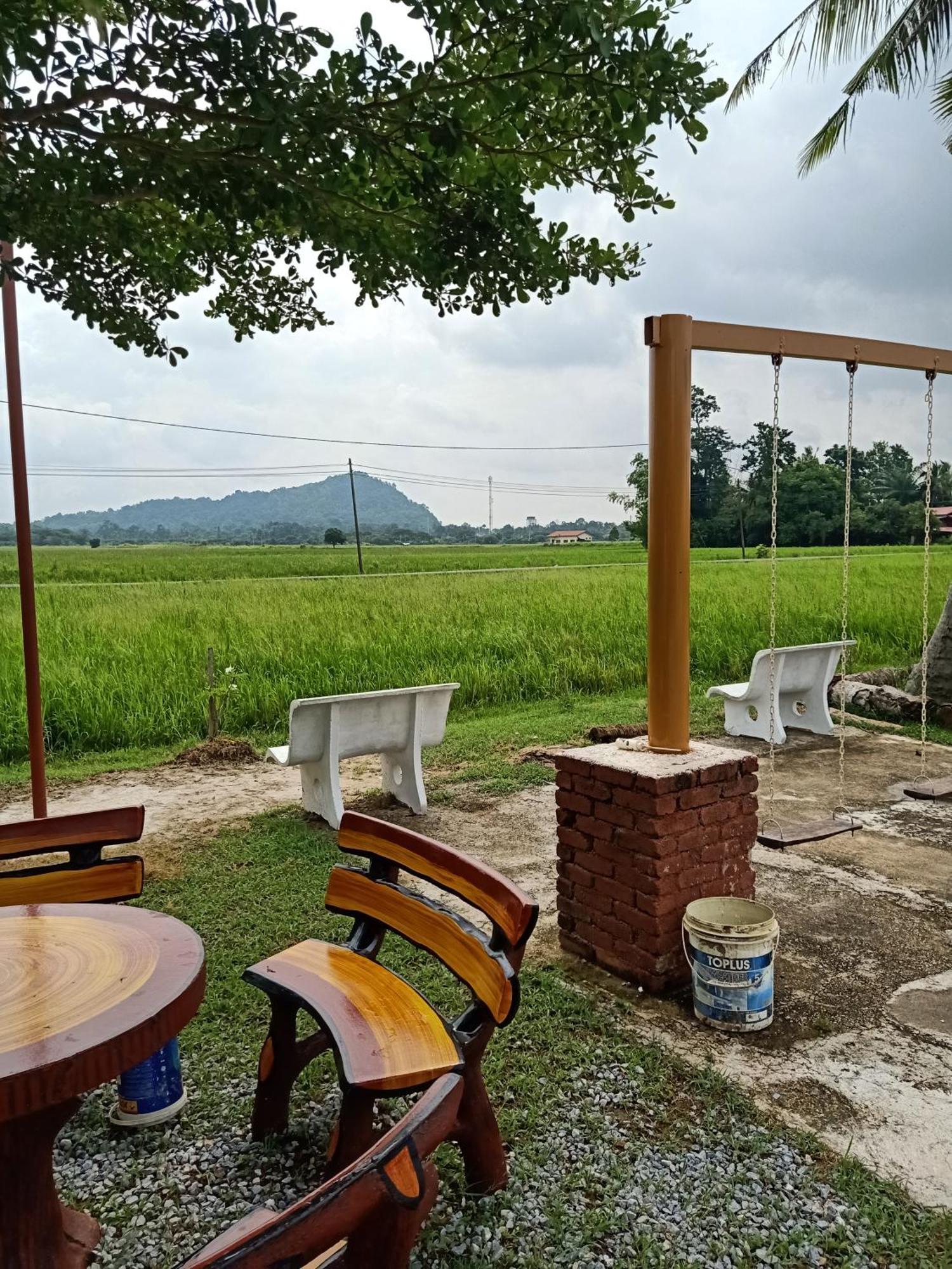 Heal Inn Roomstay- Islamic Guest Kangar Bagian luar foto